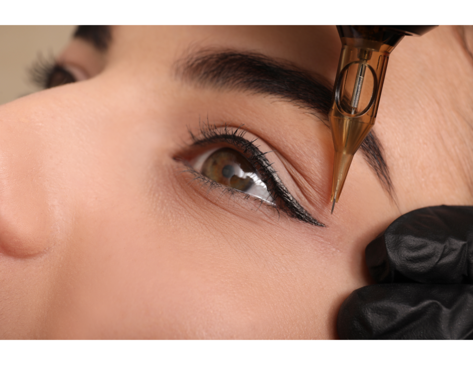 Formation en Glameyes/Cateyes, technique de maquillage permanent des yeux, à Lyon et Marseille