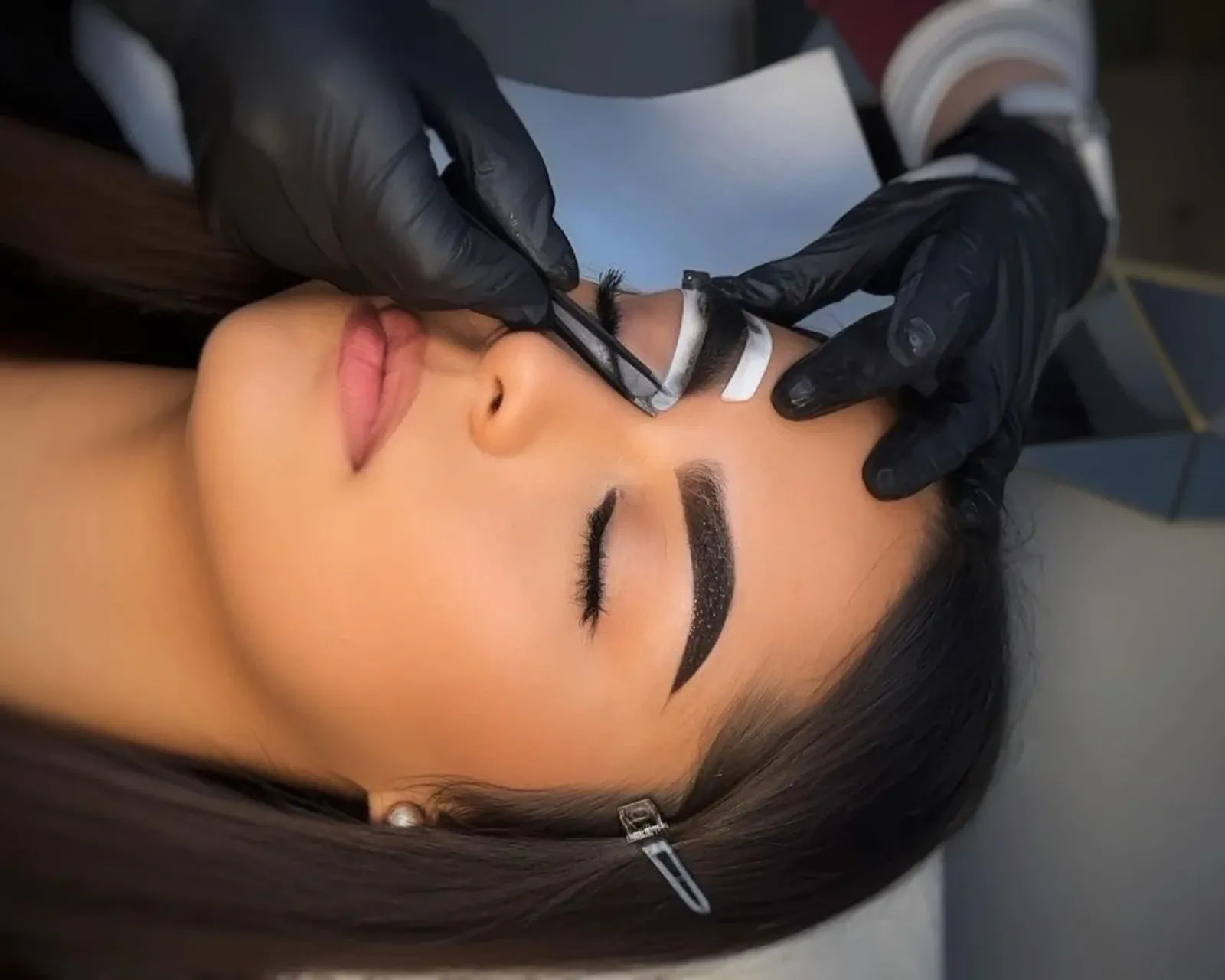 Formation Browlift, Airbrush Brows et Décoloration des sourcils à Lyon