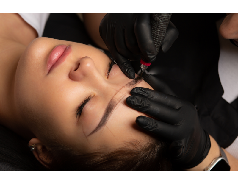 Formation certifiante qualifiée en maquillage permanent, avec votre compte CPF, en région Rhône Alpes