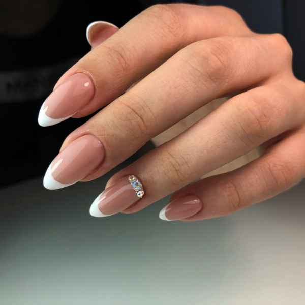 Nouvelles formations prothésistes ongulaires, techniques Gel, Porcelaine et Résine à petit prix et financables avec votre CPF à Lyon et Marseille