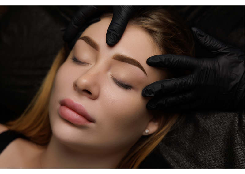 Formation en Microshading,  maquillage permanent des sourcils pour un effet poudré, à Lyon et Marseille