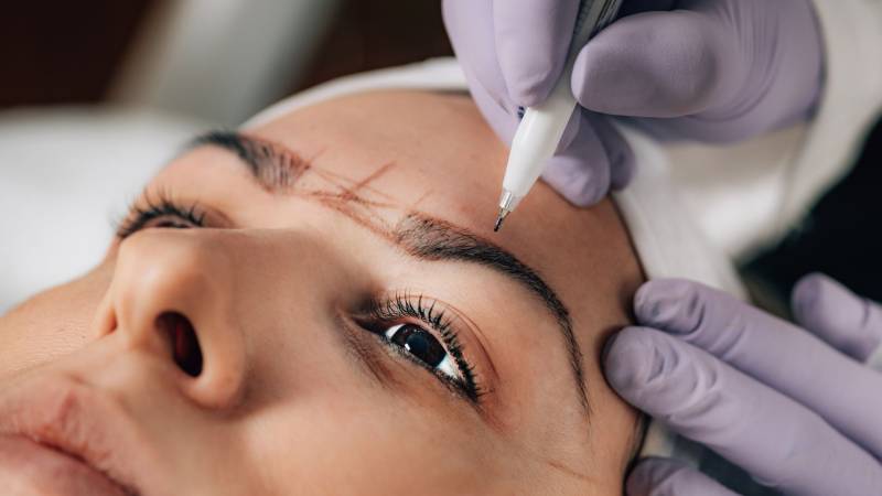 Modèle Microblading et Microshading à Lyon et à Marseille