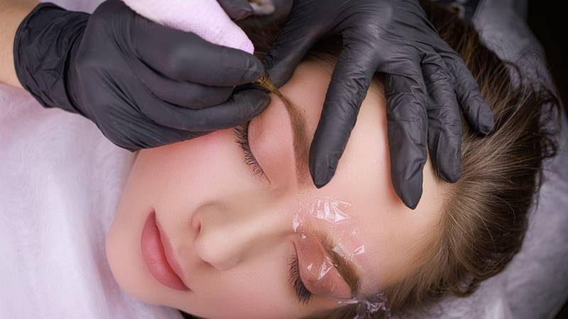 Formation perfectionnement en maquillage permanent, éligible au CPF, à Lyon