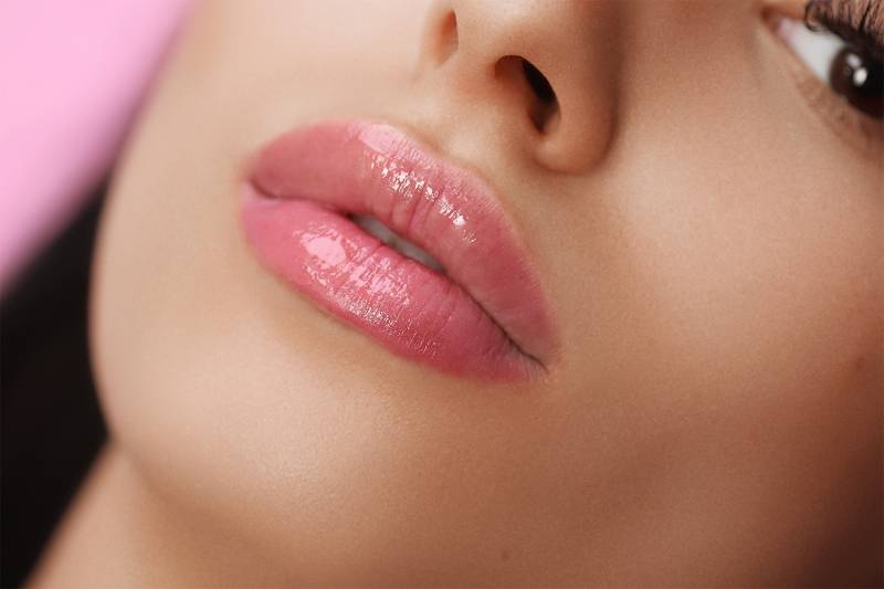 Formation pour se spécialiser en maquillage permanent des lèvres : la tendance du candylips et glamalips à Lyon