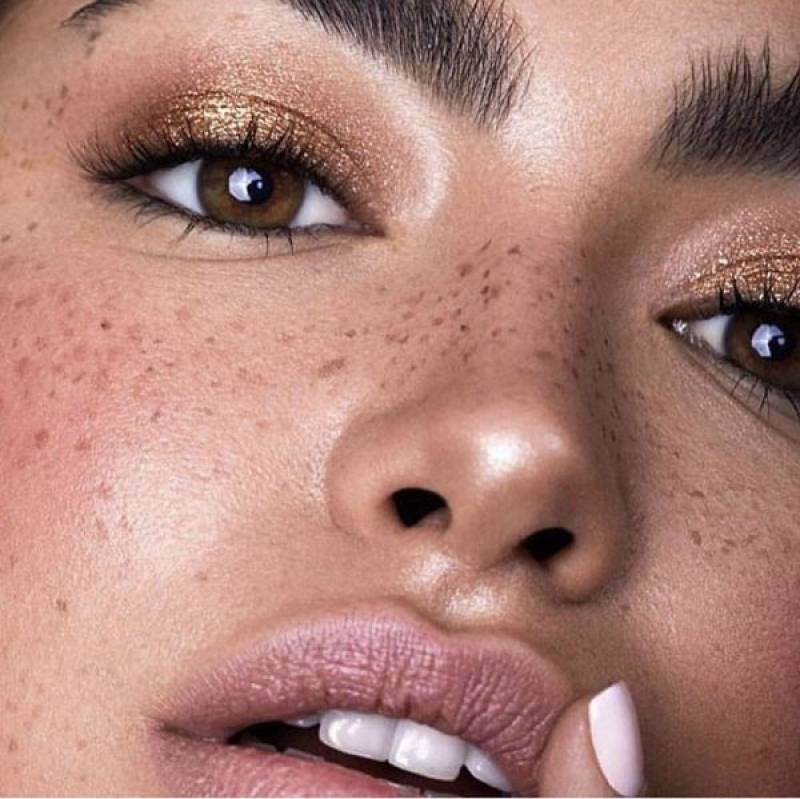 Formation pour se plonger dans l'univers de la dermopigmentation des taches de rousseur à Marseille