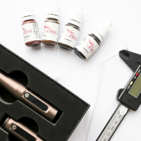 Vente de produits pour les professionnels en maquillage permanent et beauté du regard Rhône Alpes Bybloss