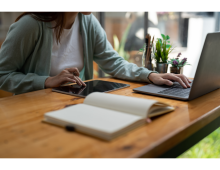 Formations elearning soins, ongles d'art, maquillage permanent, hair/head spa Rhônes Alpes Bybloss